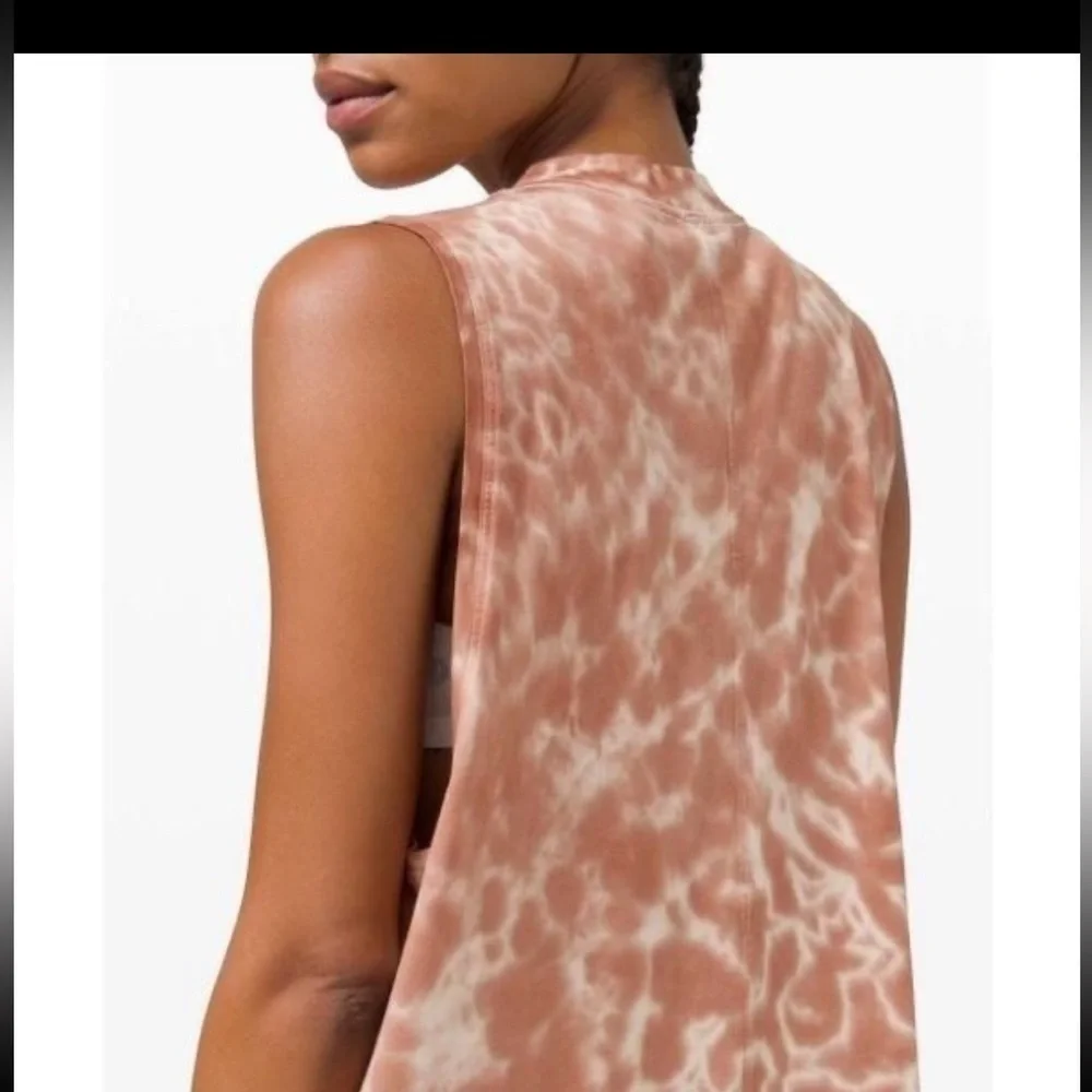 Lululemon tank top